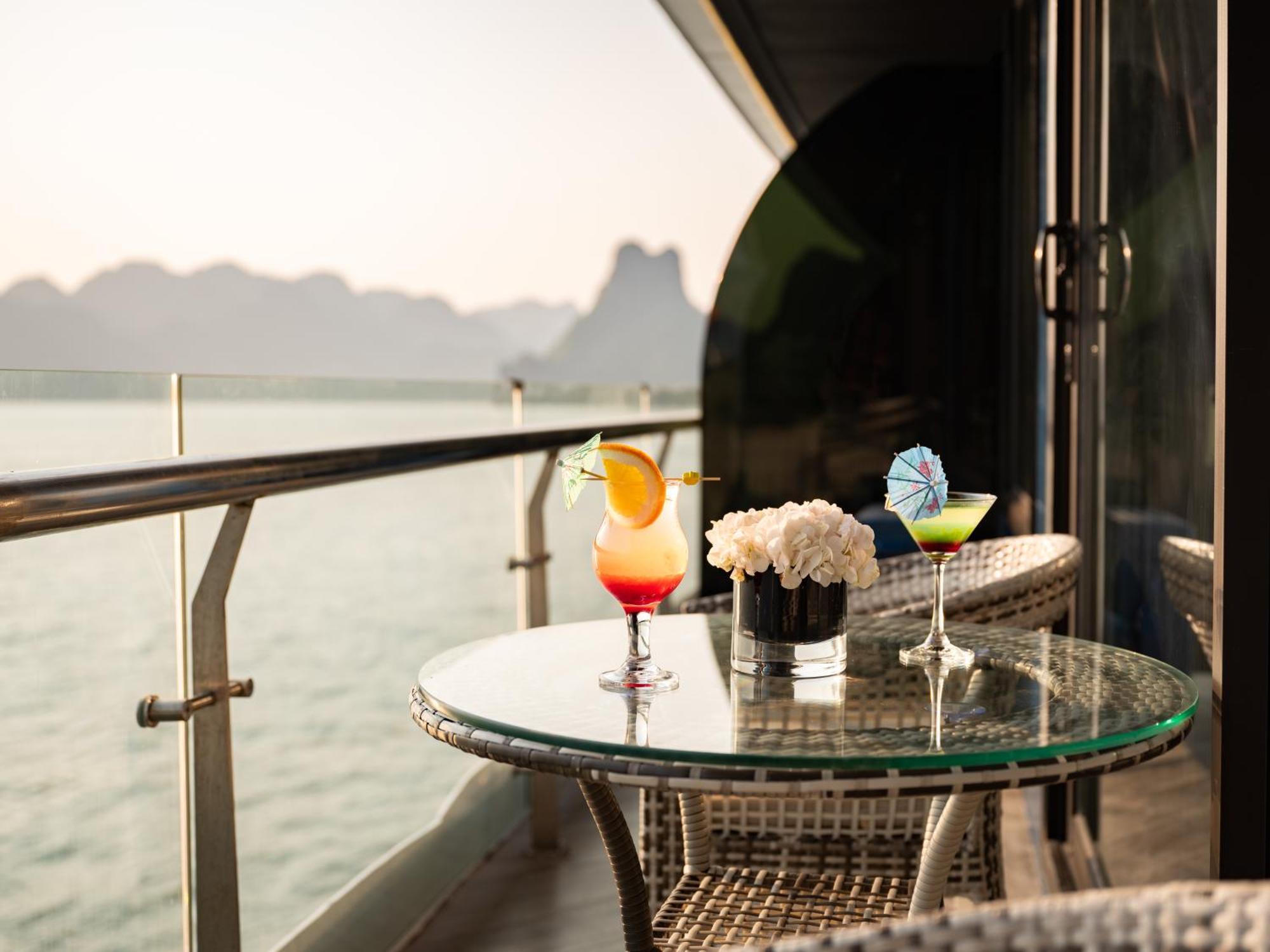 Hotel M'Gloria Cruise By Hag Ha Long Exterior foto